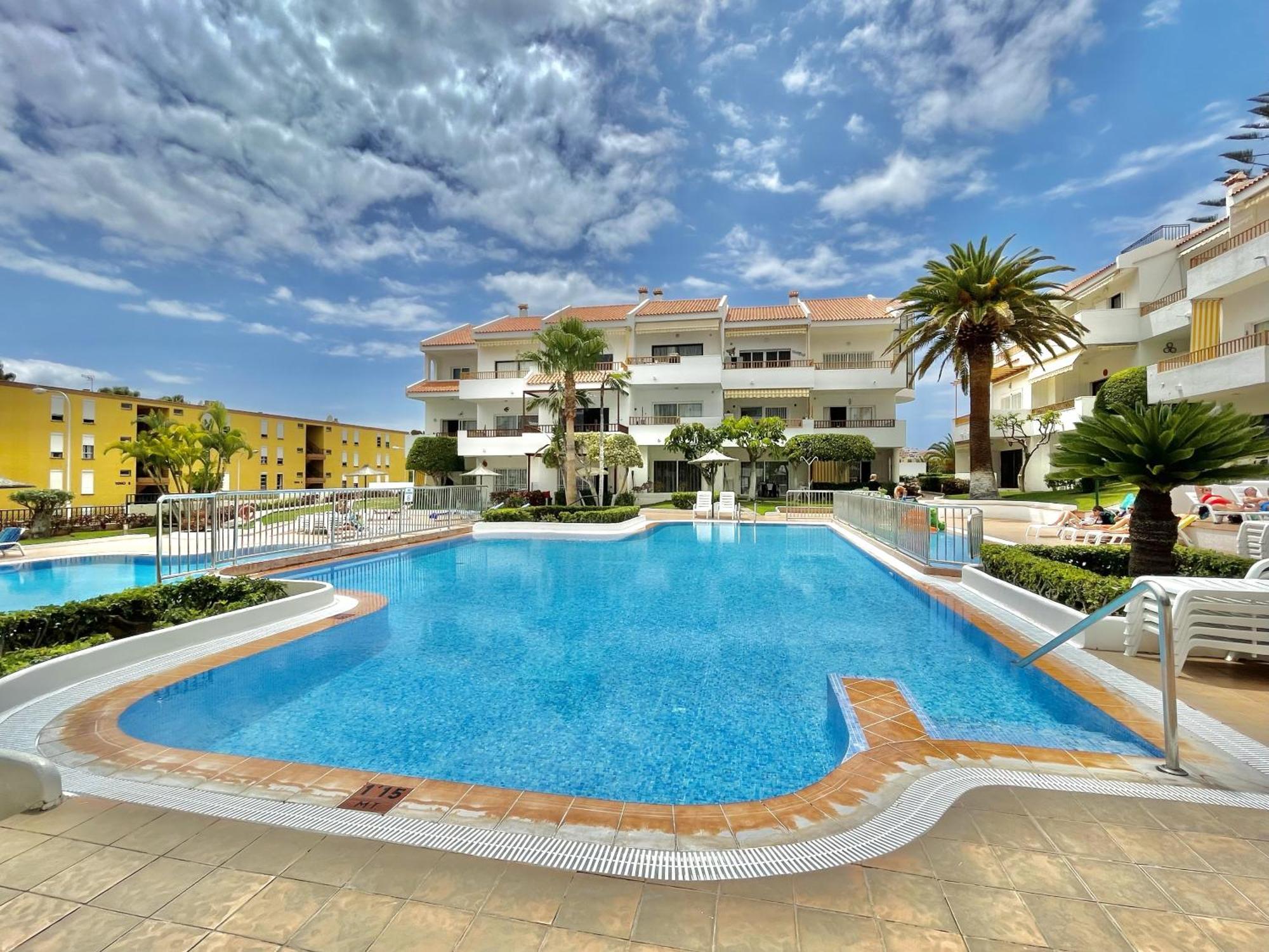 Апартаменты Pool Views Terrace Лос Кристианос Экстерьер фото