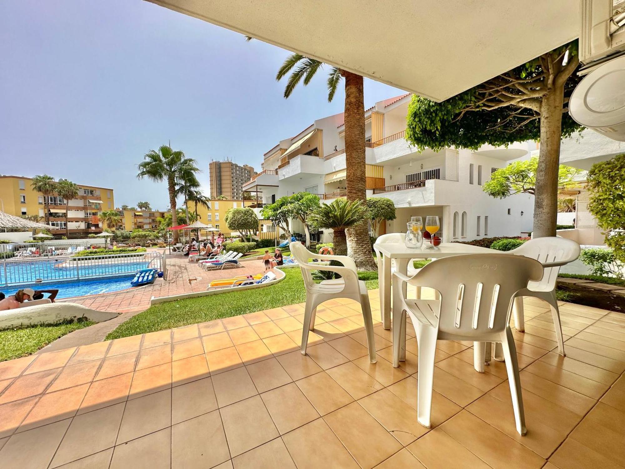 Апартаменты Pool Views Terrace Лос Кристианос Экстерьер фото