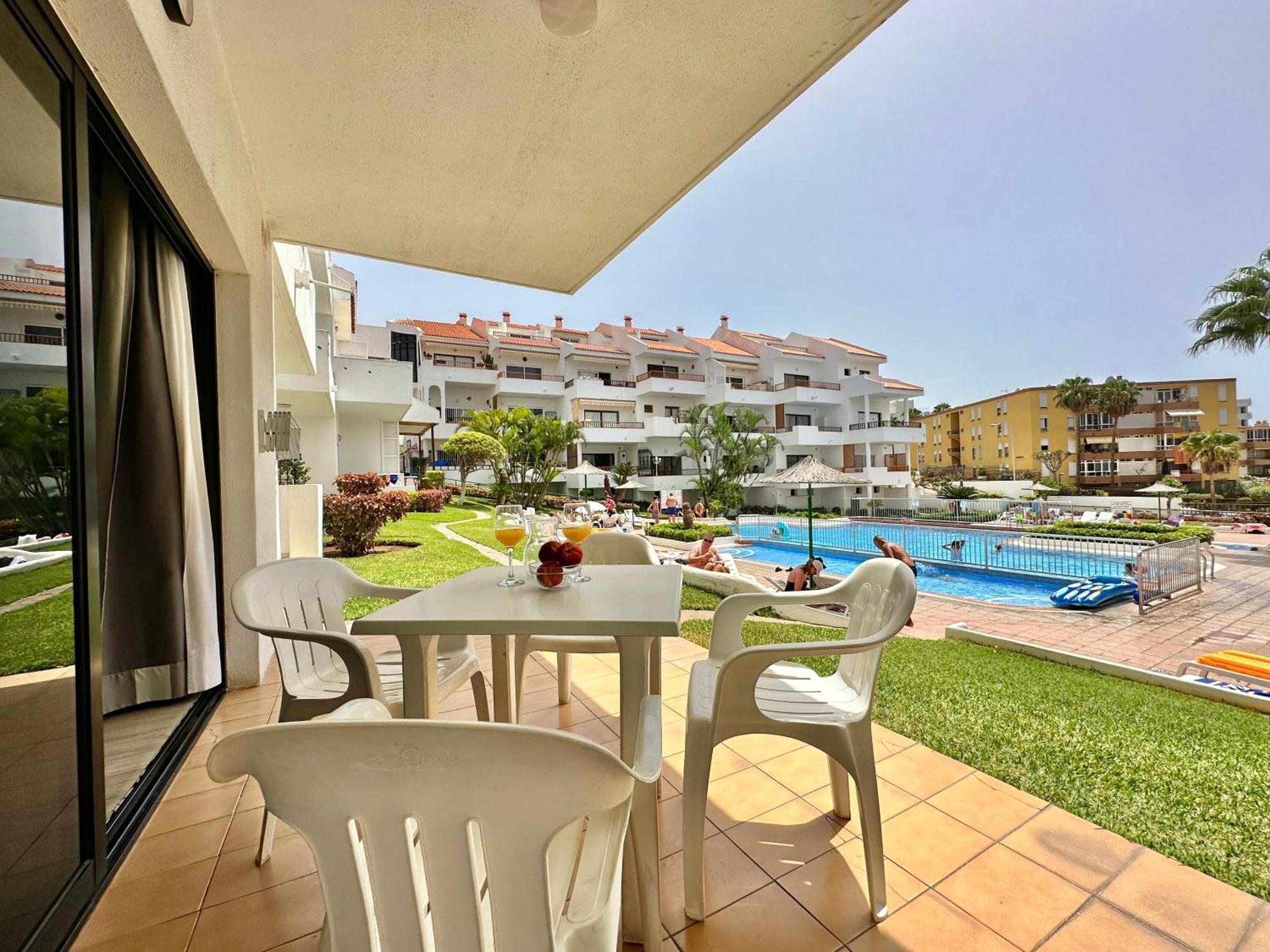 Апартаменты Pool Views Terrace Лос Кристианос Экстерьер фото