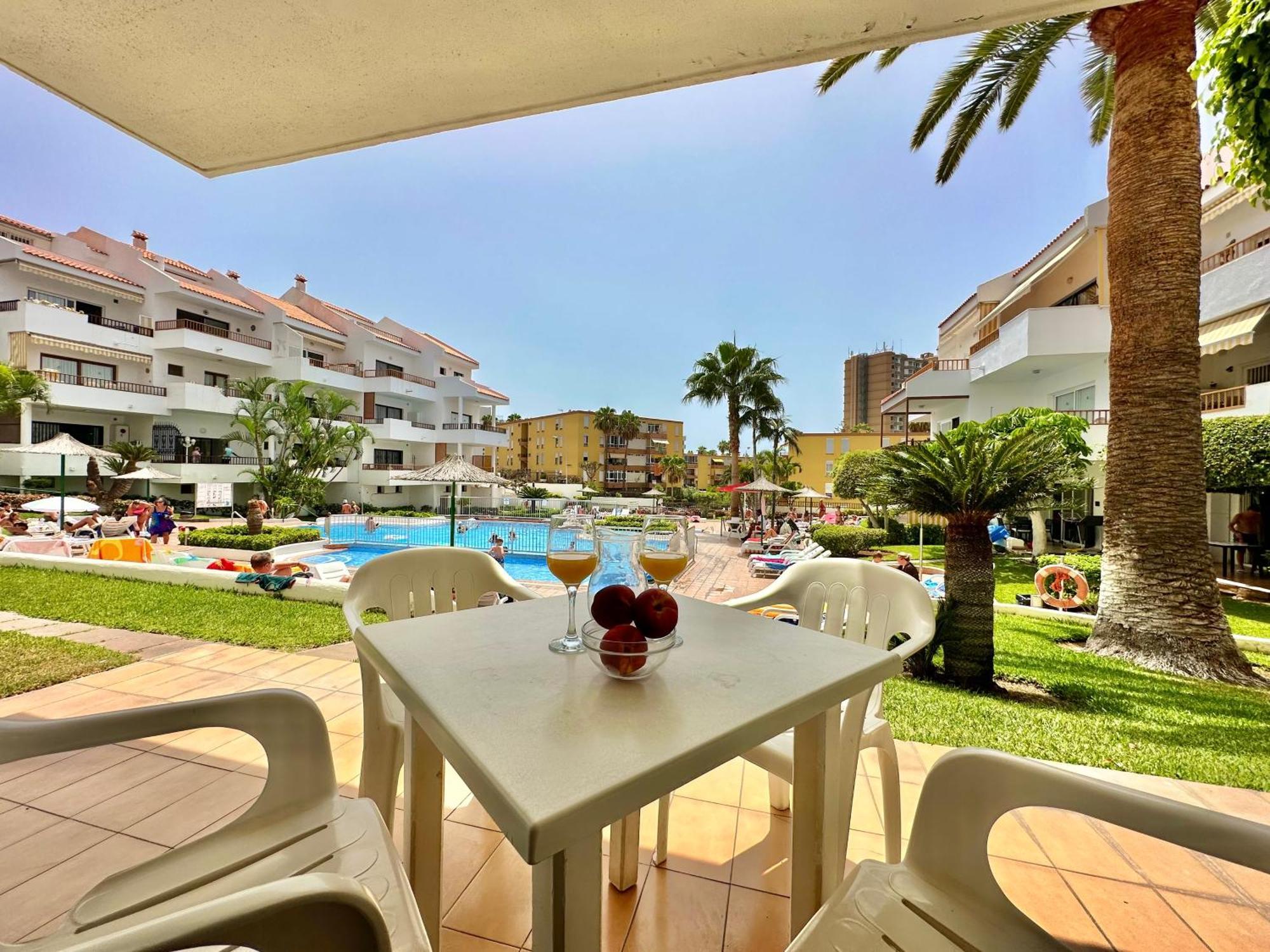 Апартаменты Pool Views Terrace Лос Кристианос Экстерьер фото